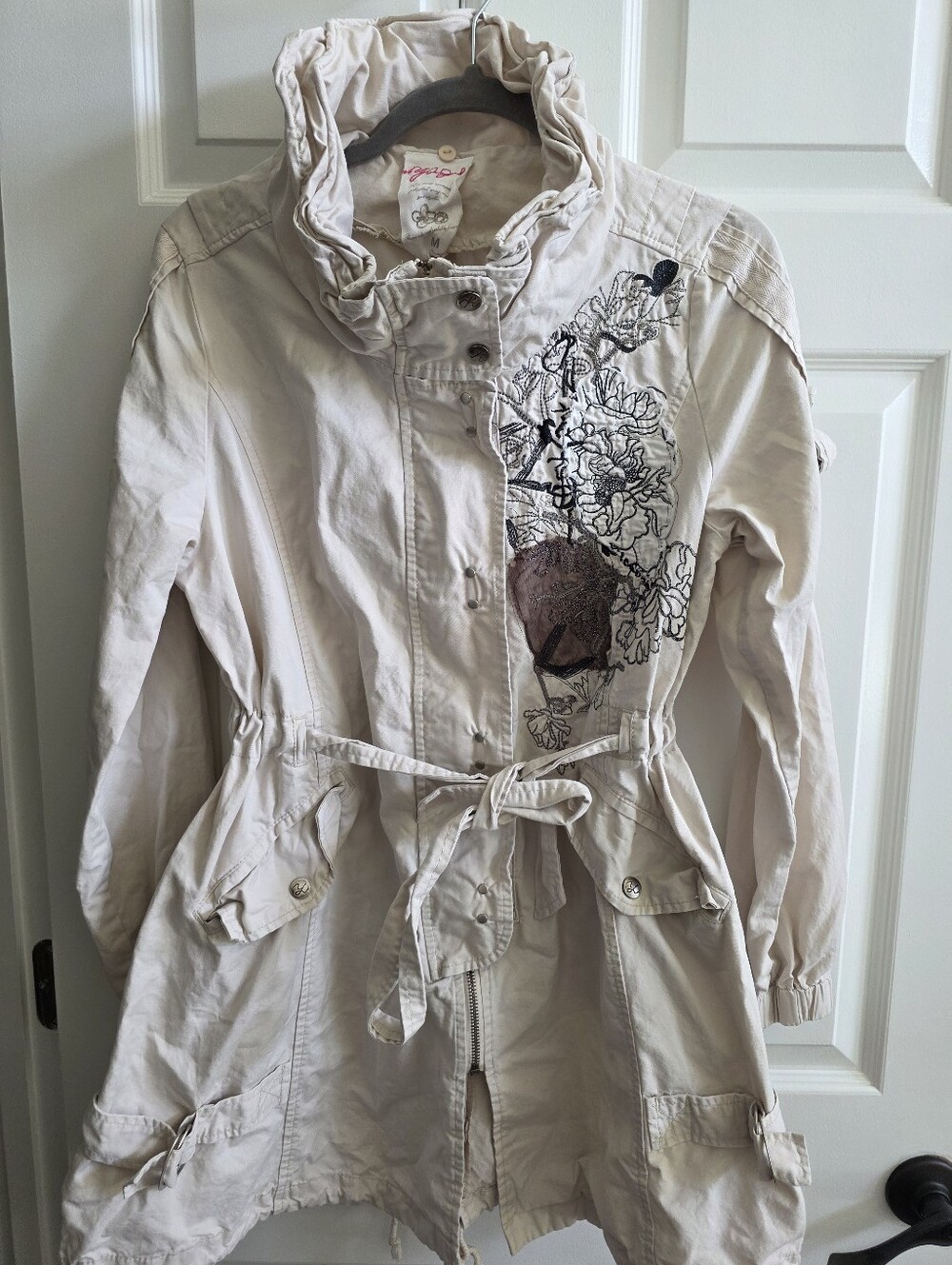YAG Couture Embroidered Y2K  Utility Trench Coat Jacket Cream Beige Size Medium